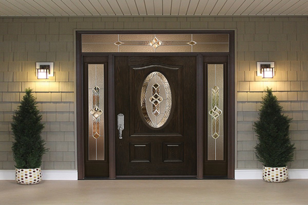 The Advantages of an Entry Door with Sidelights Brampton Windows